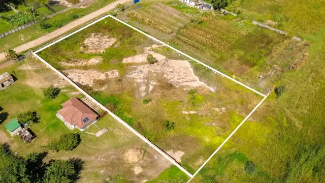 Residential Stand for Sale inHatfield