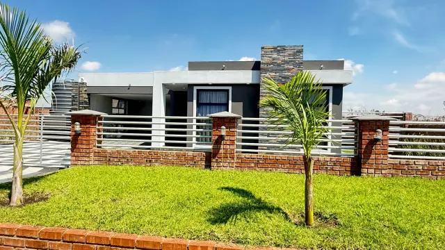 Townhouse/Cluster for Sale