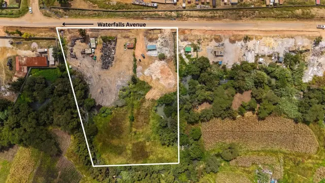 Industrial Stand for Sale in Ardbennie