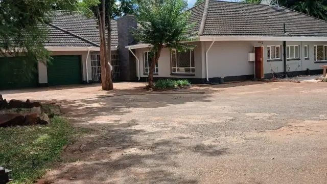 6 Bedroom House to Rent in Mount Pleasant