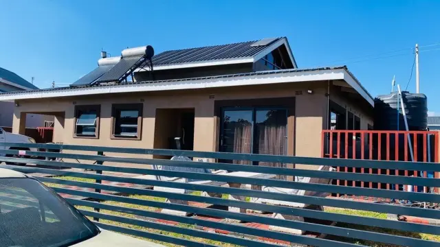 4 Bedroom House to Rent in Arlington