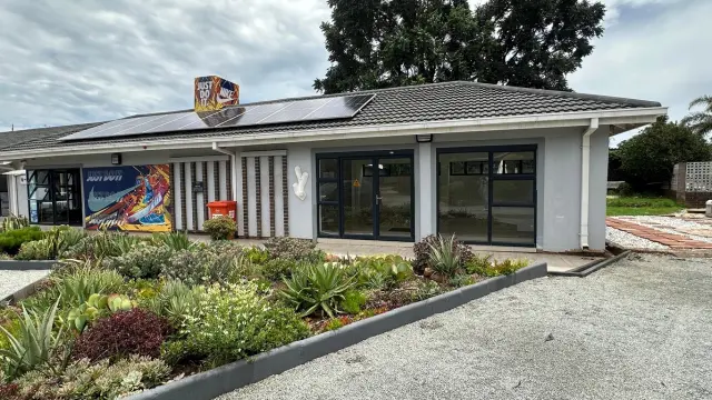 Retail/Shop to Rent in Gunhill