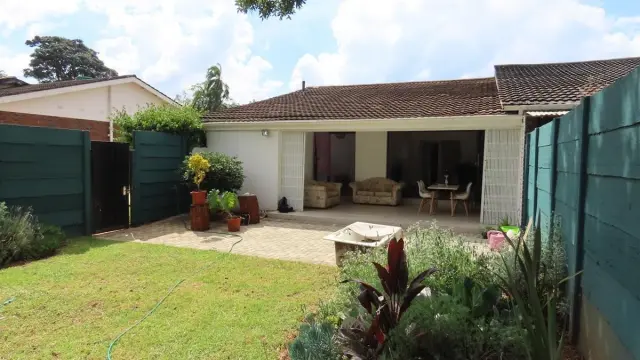 Cottage/Garden Flat to Rent in Greystone Park