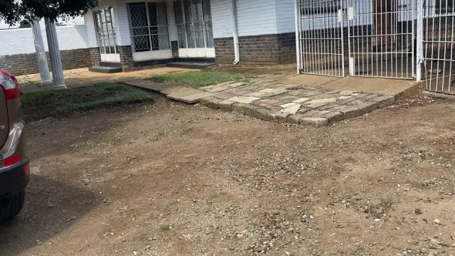 4 Bedroom House to Rent in Mount Pleasant