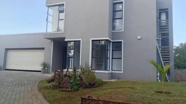 Townhouse/Cluster to Rent in Glen Lorne