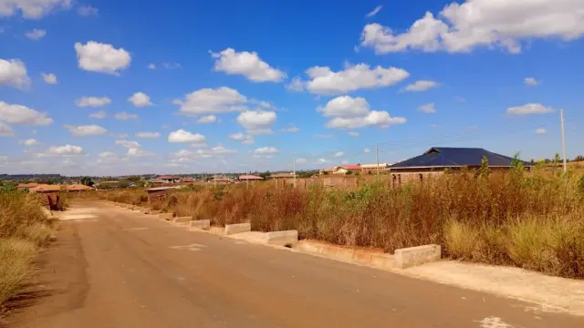 Residential Stand for Sale in Pomona