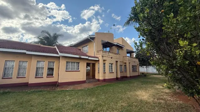 5 Bedroom House to Rent in Mount Pleasant Heights