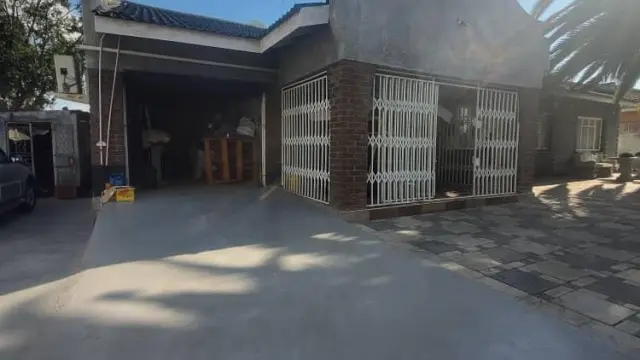 3 Bedroom House to Rent in Zimre Park