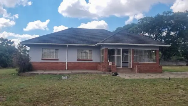 3 Bedroom House to Rent in Waterfalls