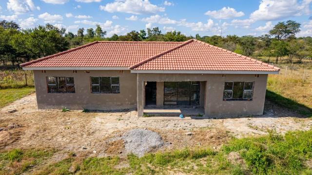 Stand for Sale in Willsgrove