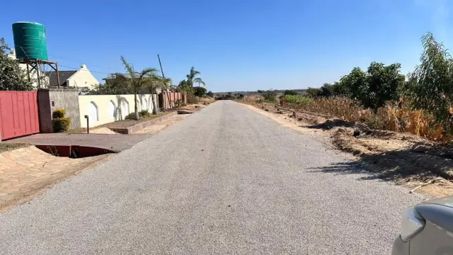 Residential Stand for Sale inZimre Park