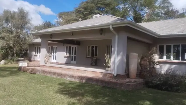 5 Bedroom House to Rent in Borrowdale Brooke