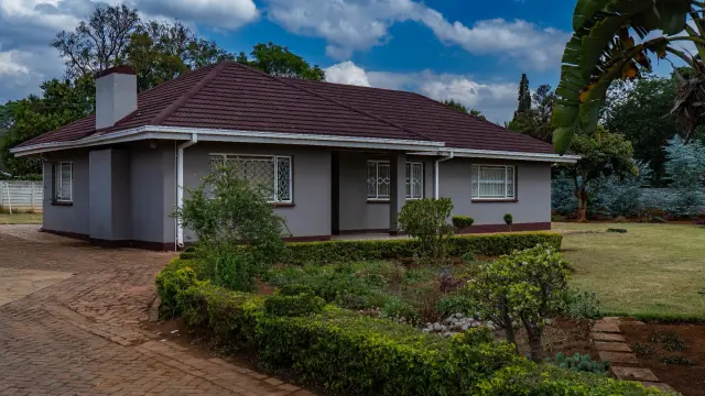 3 Bedroom House to Rent in Mount Pleasant