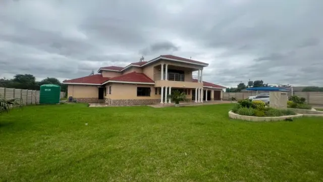 6 Bedroom House to Rent in Goodhope
