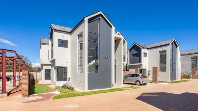 Flat/Apartment to Rent in Greystone Park