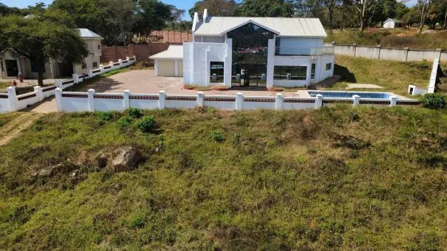 Townhouse/Cluster for Sale in Borrowdale
