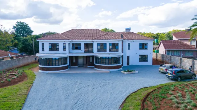 House for Sale in Borrowdale West