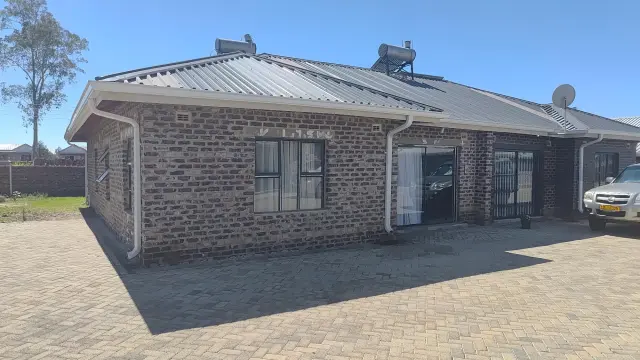 Townhouse/Cluster for Sale in Marlborough