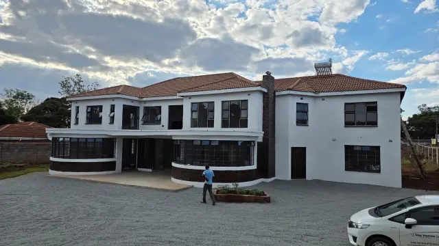 House for Sale in Borrowdale West