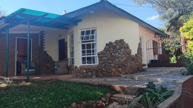 House for Sale in Suburbs