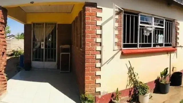 House for Sale in Chitungwiza