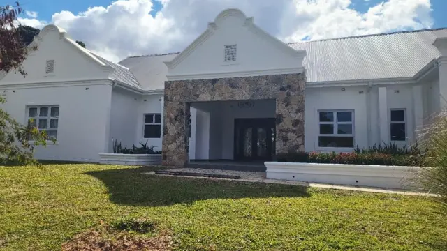 Townhouse/Cluster to Rent in Carrick Creagh Estate
