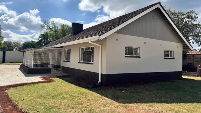 Other Commercial to Rent in Eastlea