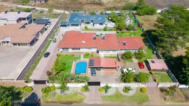 7 Bedroom House to Rent in Greystone Park