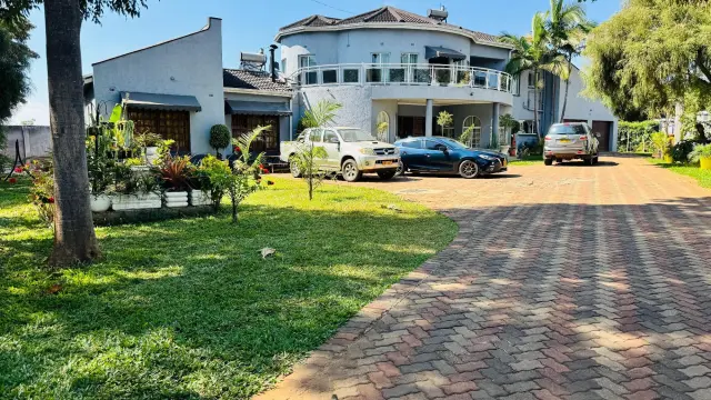 House for Sale in Helensvale