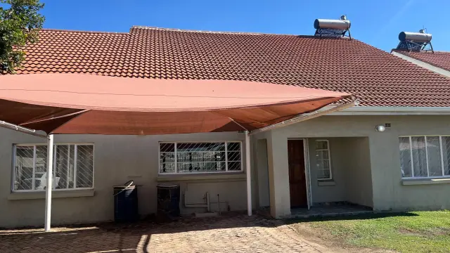Townhouse/Cluster to Rent in Marlborough