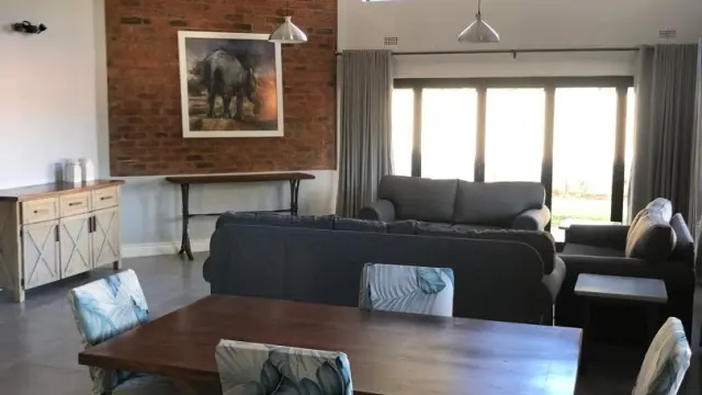 Townhouse/Cluster to Rent in Greendale North