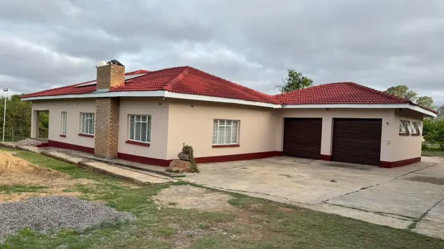 House for Sale in Burnside