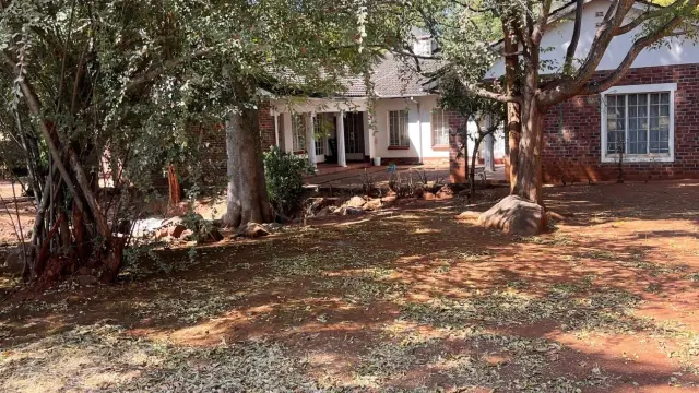 House for Sale in Greystone Park