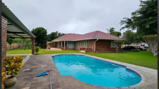 House for Sale in Suburbs