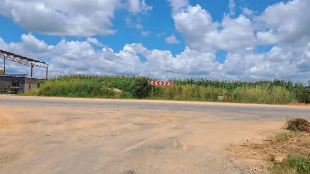 Commercial Stand for Sale in Ruwa