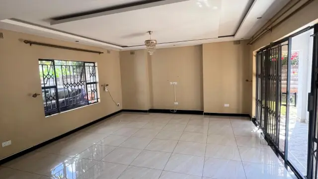 3 Bedroom House to Rent in Emerald Hill