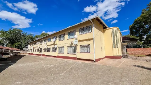 Flat/Apartment to Rent in Avondale West