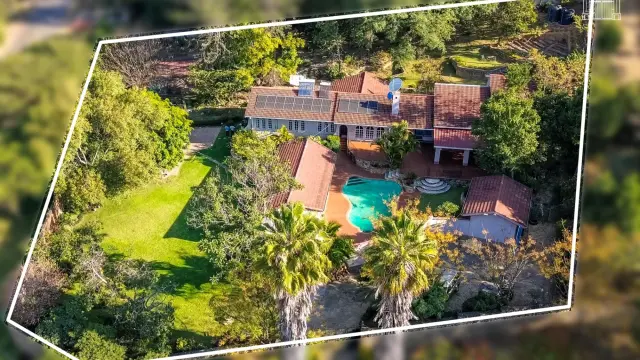House for Sale in Greystone Park