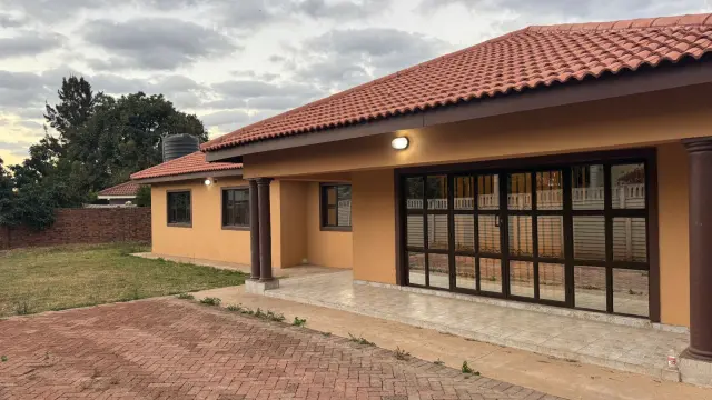 4 Bedroom House to Rent in Westgate