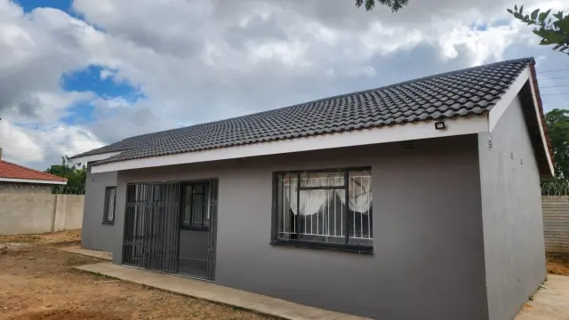 Cottage/Garden Flat to Rent in Manresa