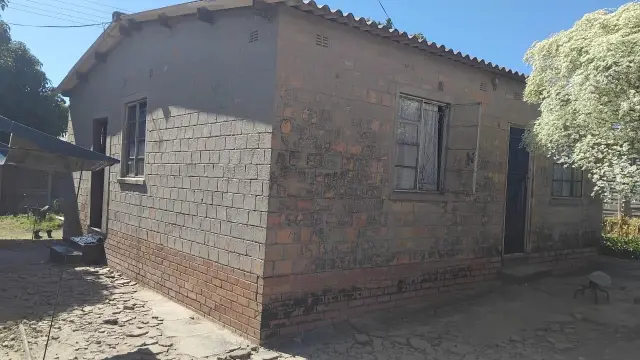 House for Sale in Lobengula