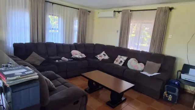 3 Bedroom Cottage/Garden Flat to Rent in Borrowdale