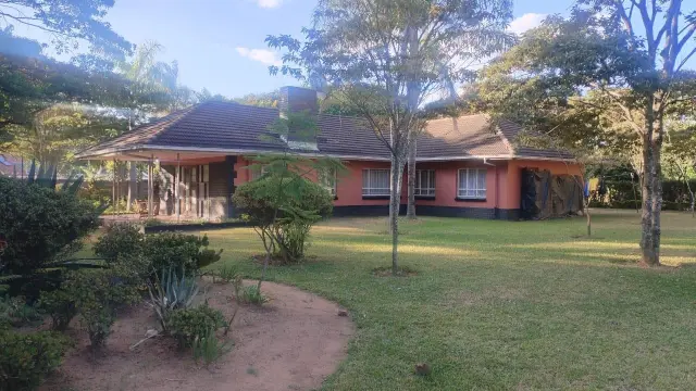 House for Sale in Greendale