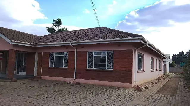 Office to Rent in Upper Hillside