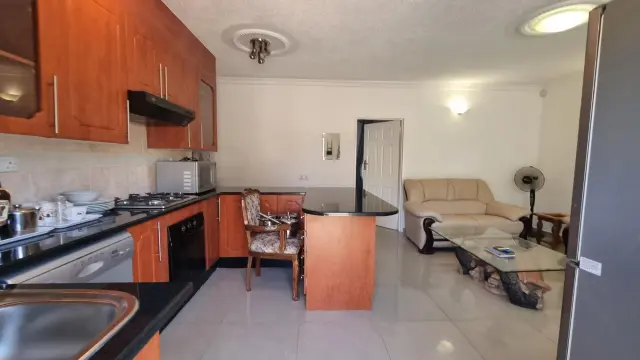3 Bedroom Cottage/Garden Flat to Rent in Borrowdale