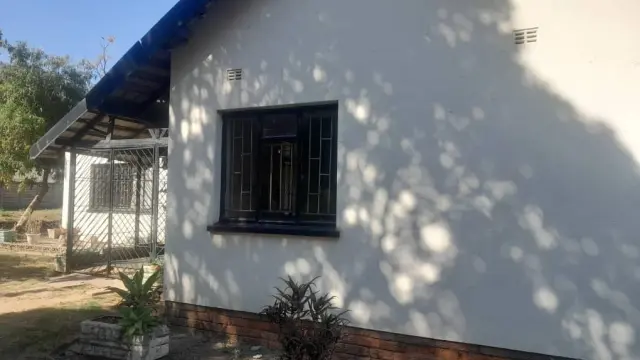 House to Rent in Greendale