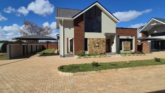 Townhouse/Cluster to Rent in The Grange