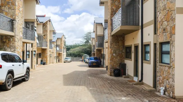 Flat/Apartment to Rent in Newlands