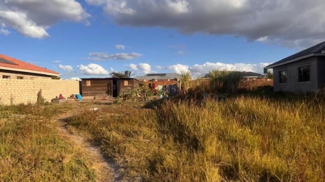 Stand for Sale in Chadcombe