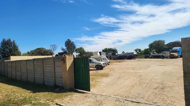Stand for Sale in Ruwa
